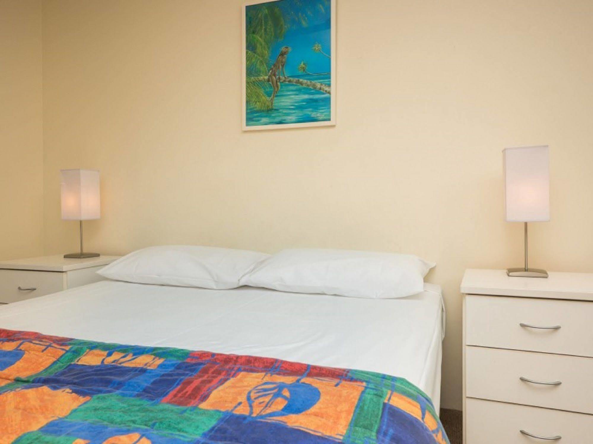 Surfers Tropique Holiday Apartments Guldkusten Exteriör bild
